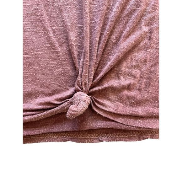 Blue Rain (Francesca’s) Bottom knot v-neck T, size S - Picture 2 of 6